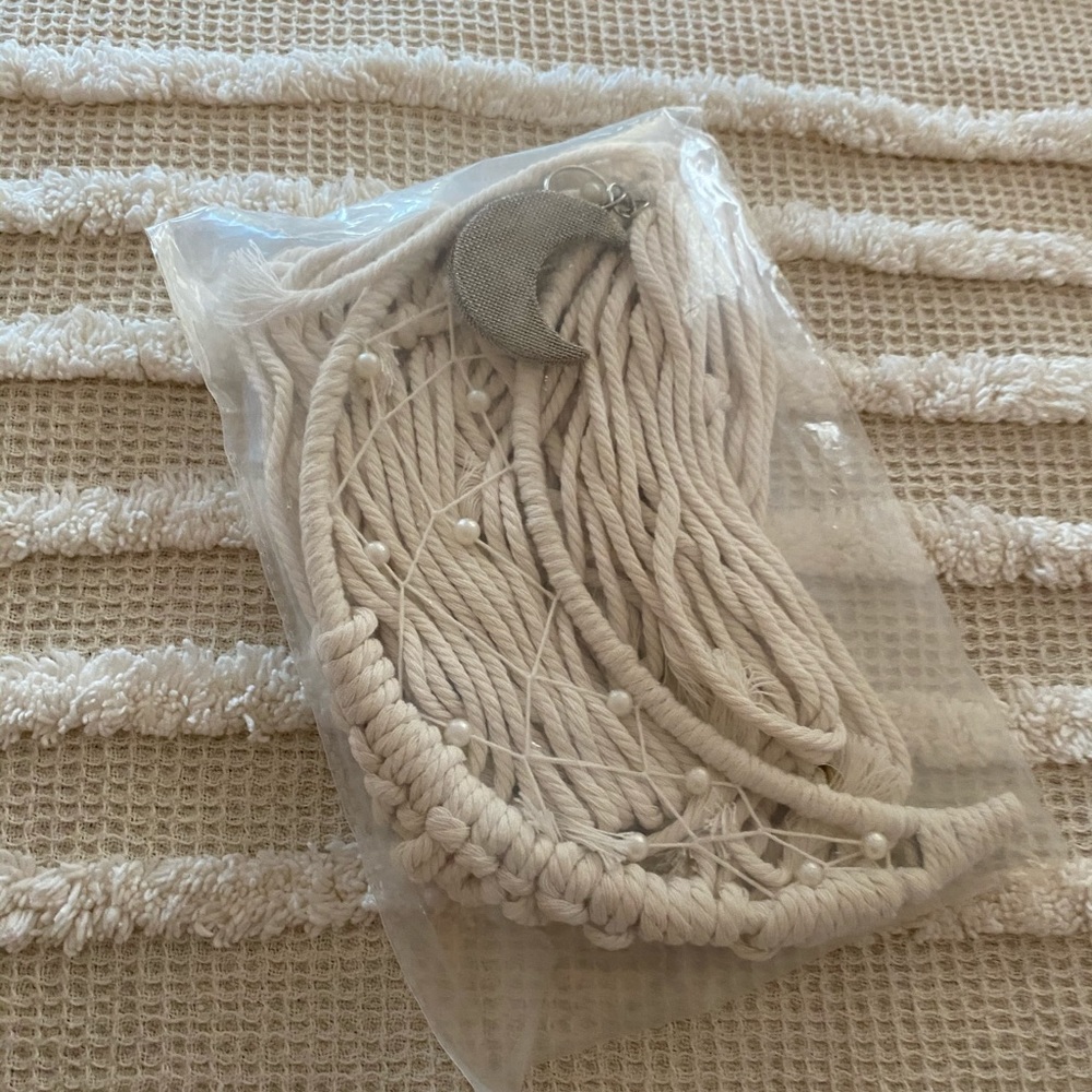 ✨SALE✨ NWOT Moon Macrame Wall Hanging
